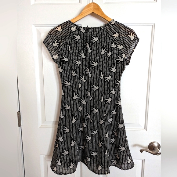 Cute business casual dress - Picture 2 of 4